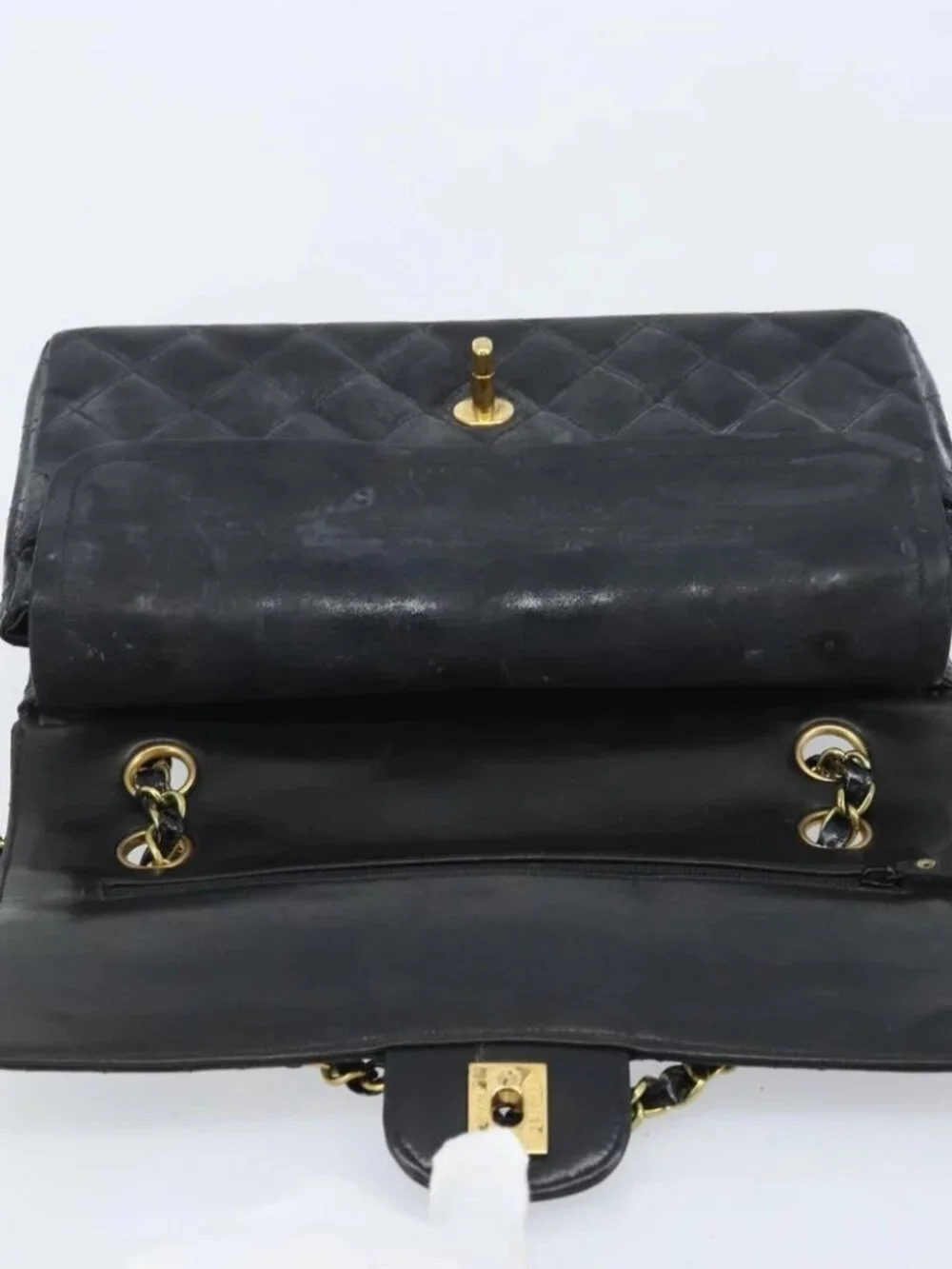 CHANEL Matelasse Chain Shoulder Bag Leather Black Gold CC Auth 88183